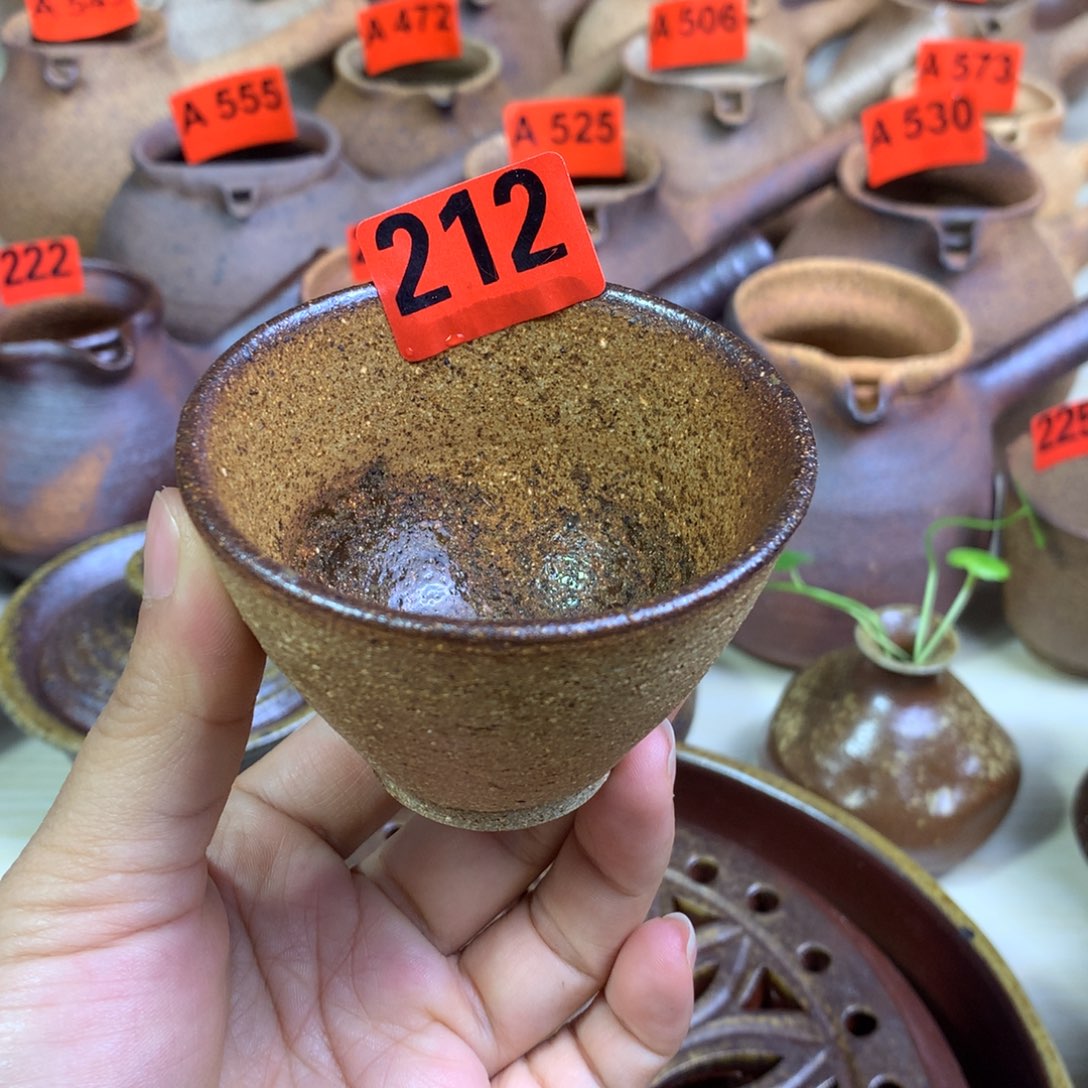 柴烧粗陶主人杯100毫升左右