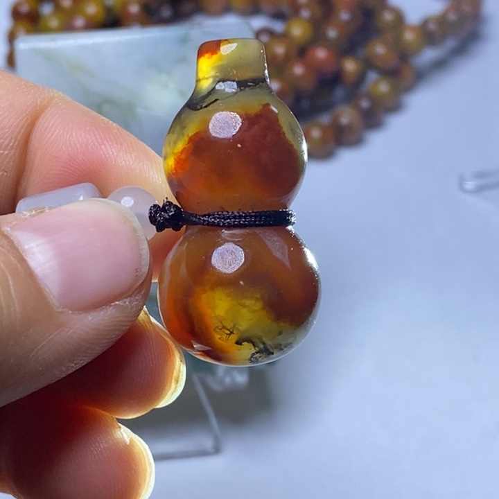 玛瑙/玉髓颈饰未镶嵌
