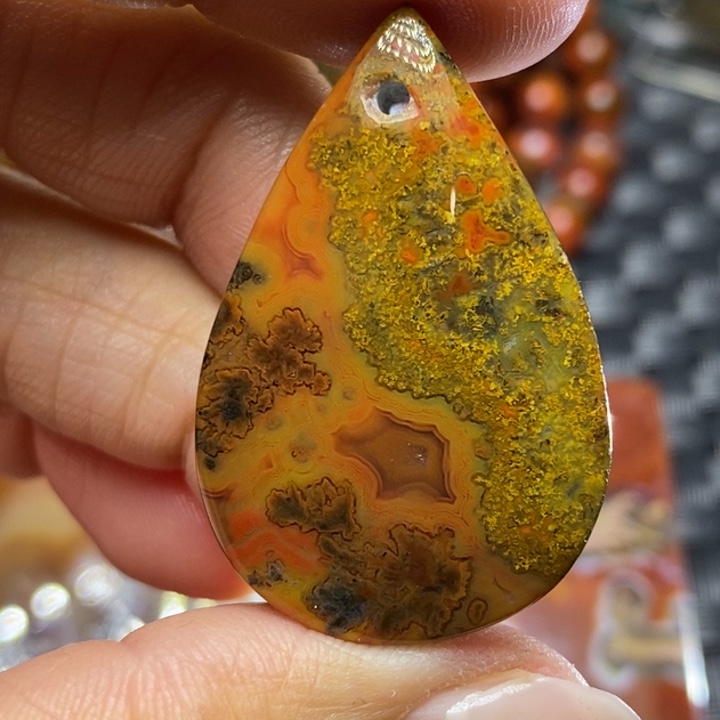 玛瑙/玉髓颈饰未镶嵌