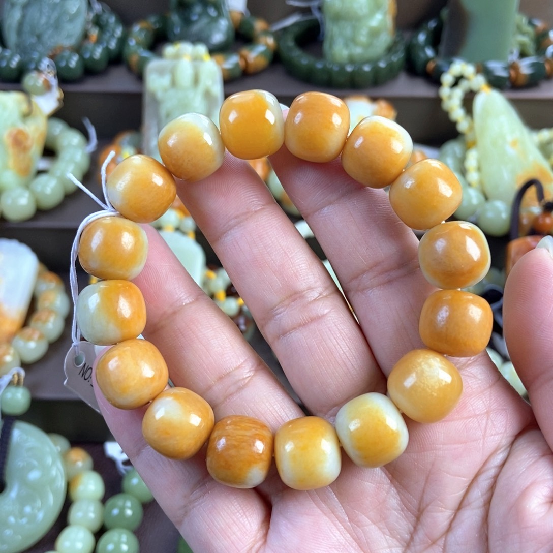 透闪石质玉未镶嵌手链