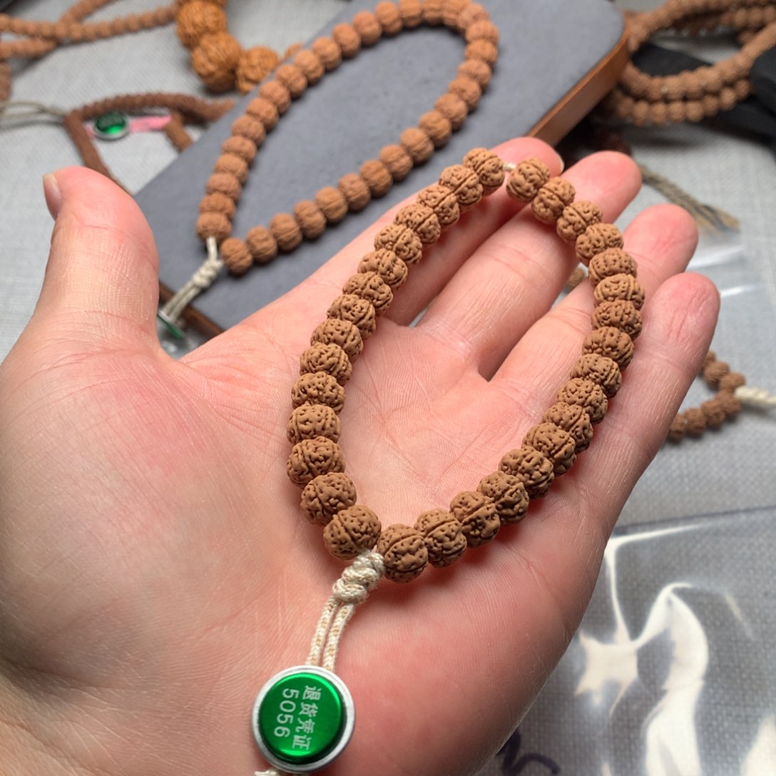 金刚菩提吊坠老树王