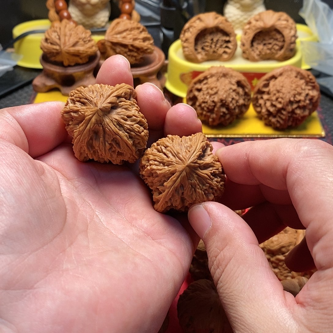 桃核把件40尺南疆石核桃