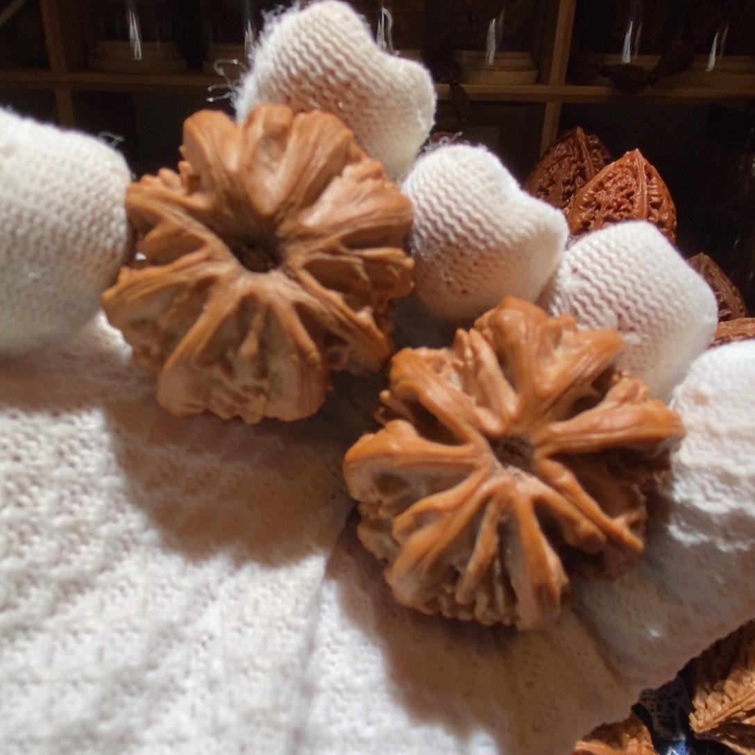 文玩核桃吊坠八棱公子帽