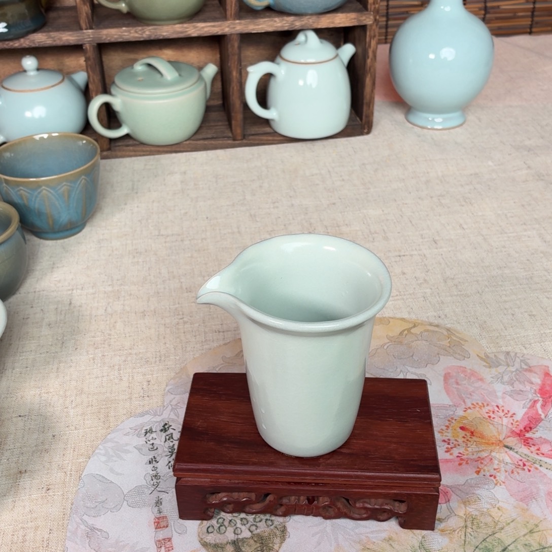 陶摆件玉珠白公道杯