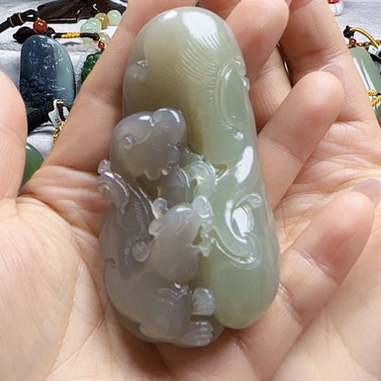 和田玉颈饰未镶嵌