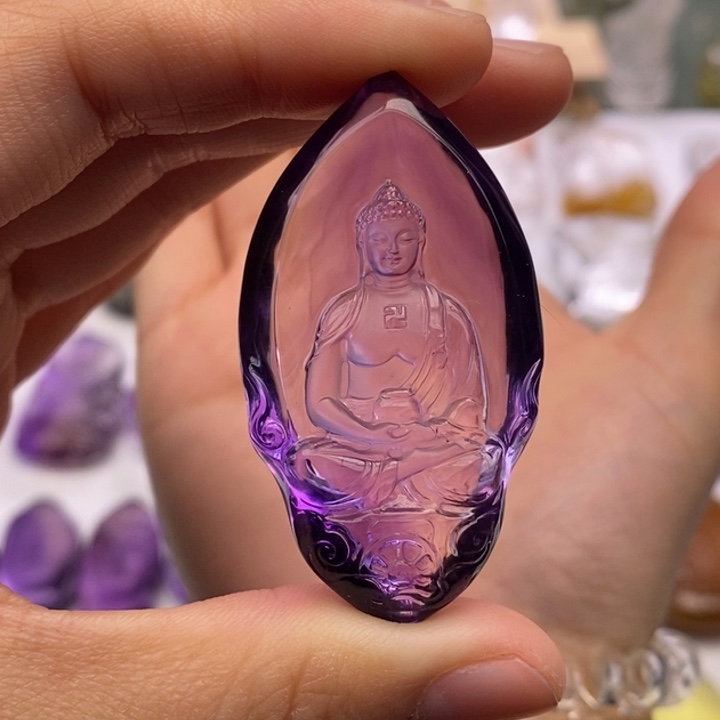 L***o未镶嵌颈饰水晶定制