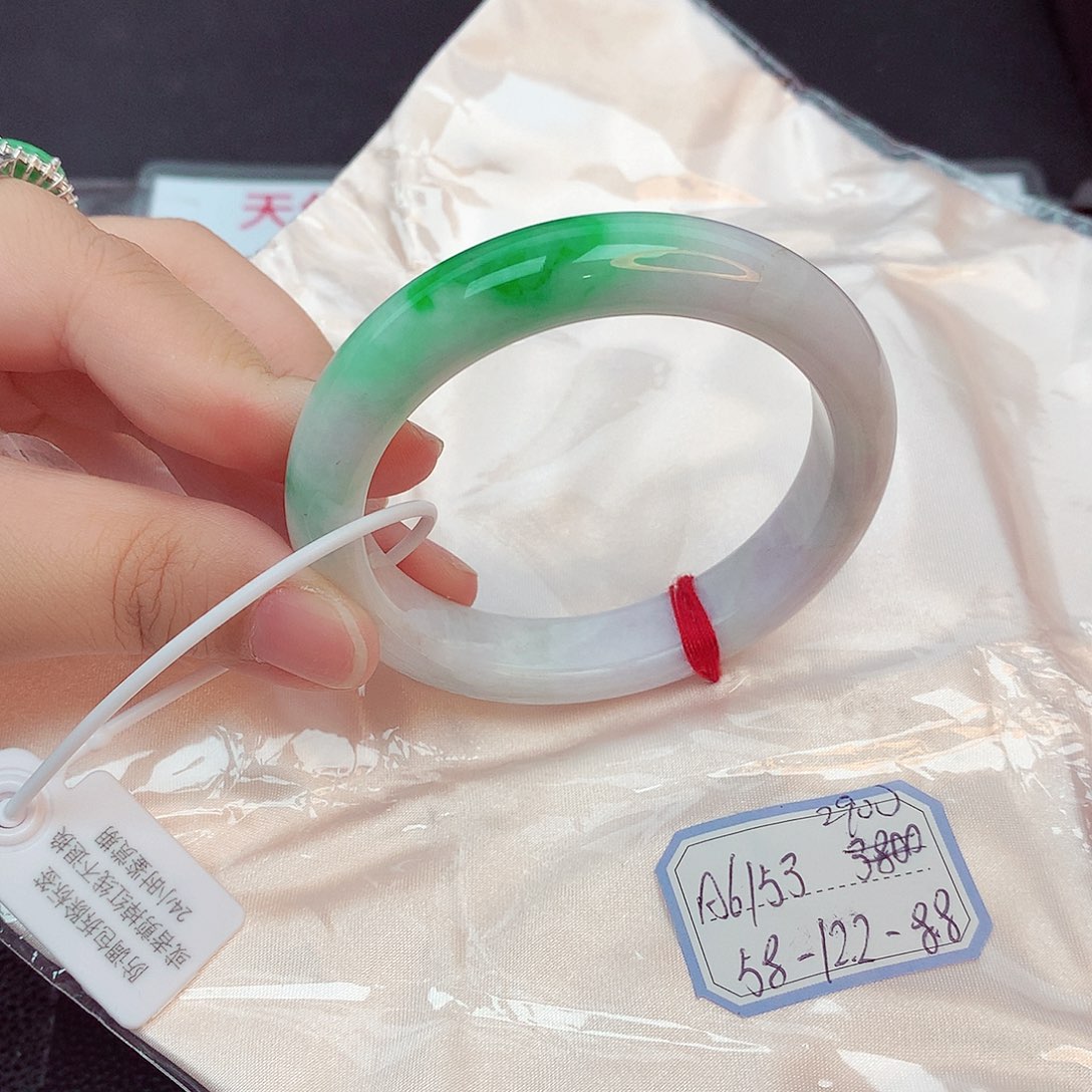 翡翠未镶嵌手镯缅甸翡翠