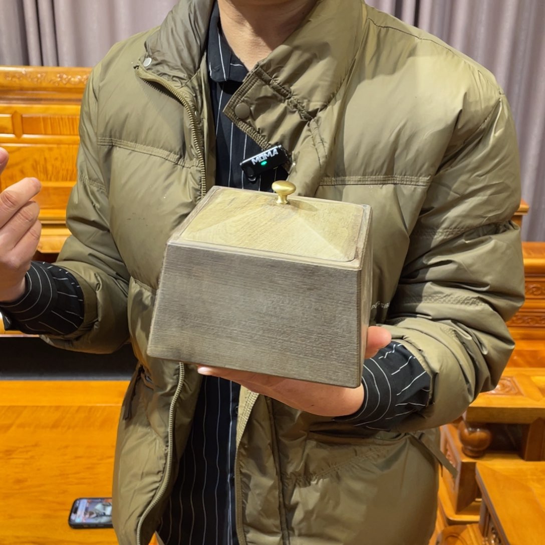 阴沉木阴沉金丝楠果盒