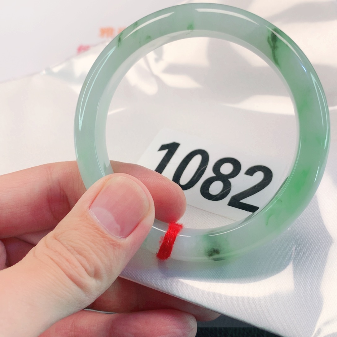 翡翠手镯未镶嵌翡翠手镯1082