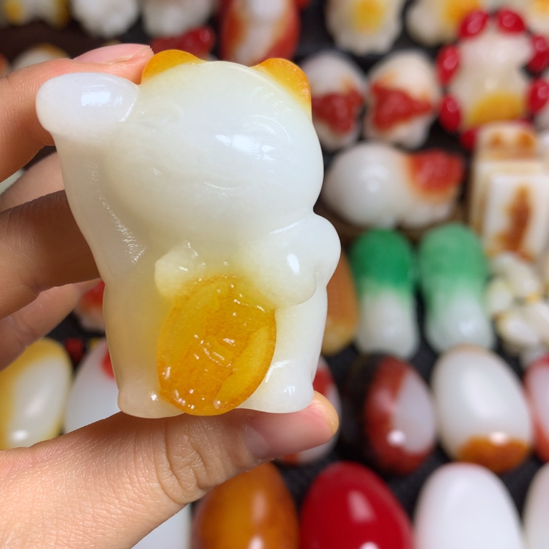 新疆戈壁石五彩石