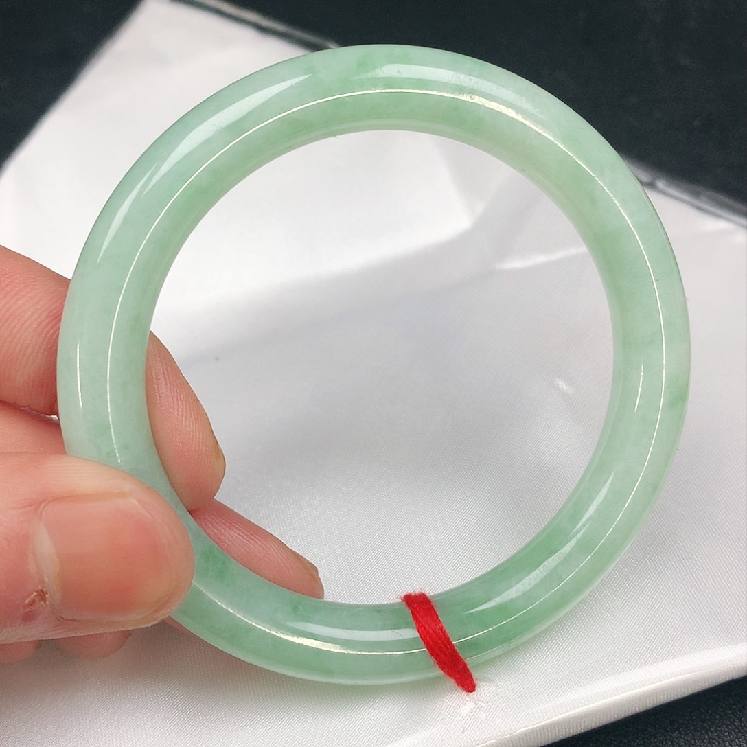 翡翠手镯未镶嵌圈55