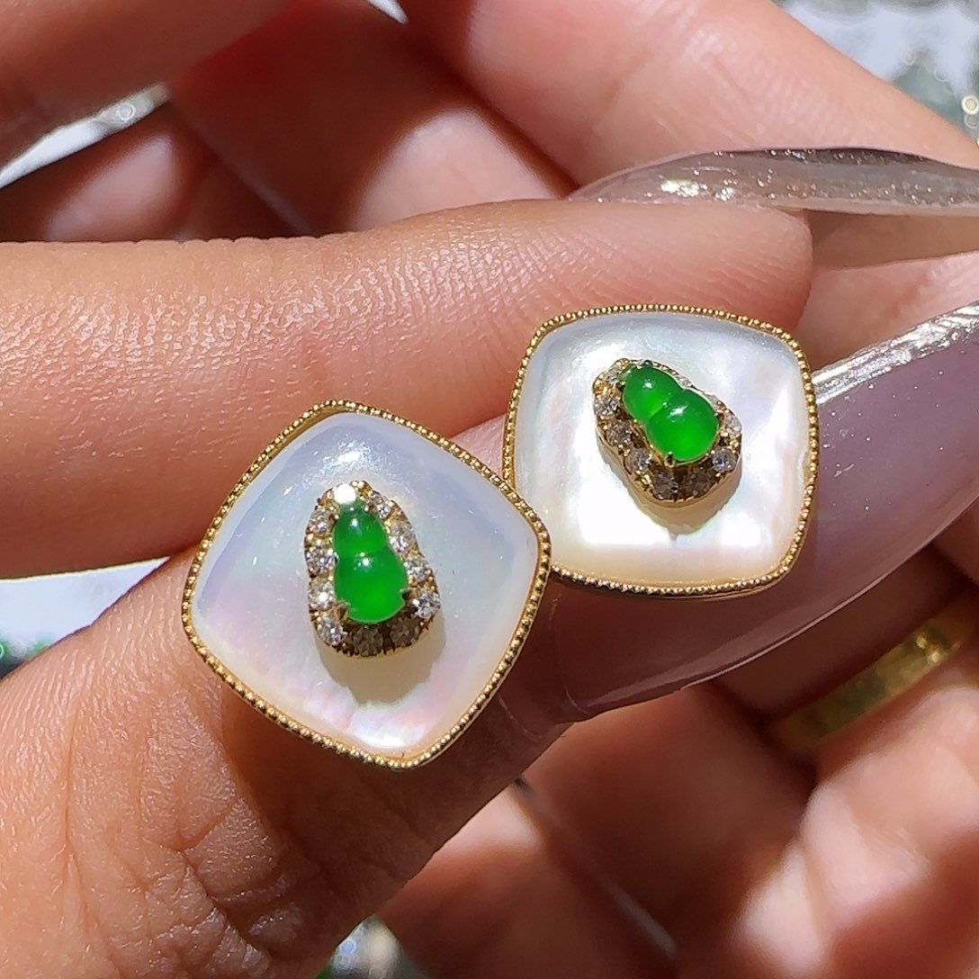 【闪购商品】18K金镶嵌翡翠耳饰天然