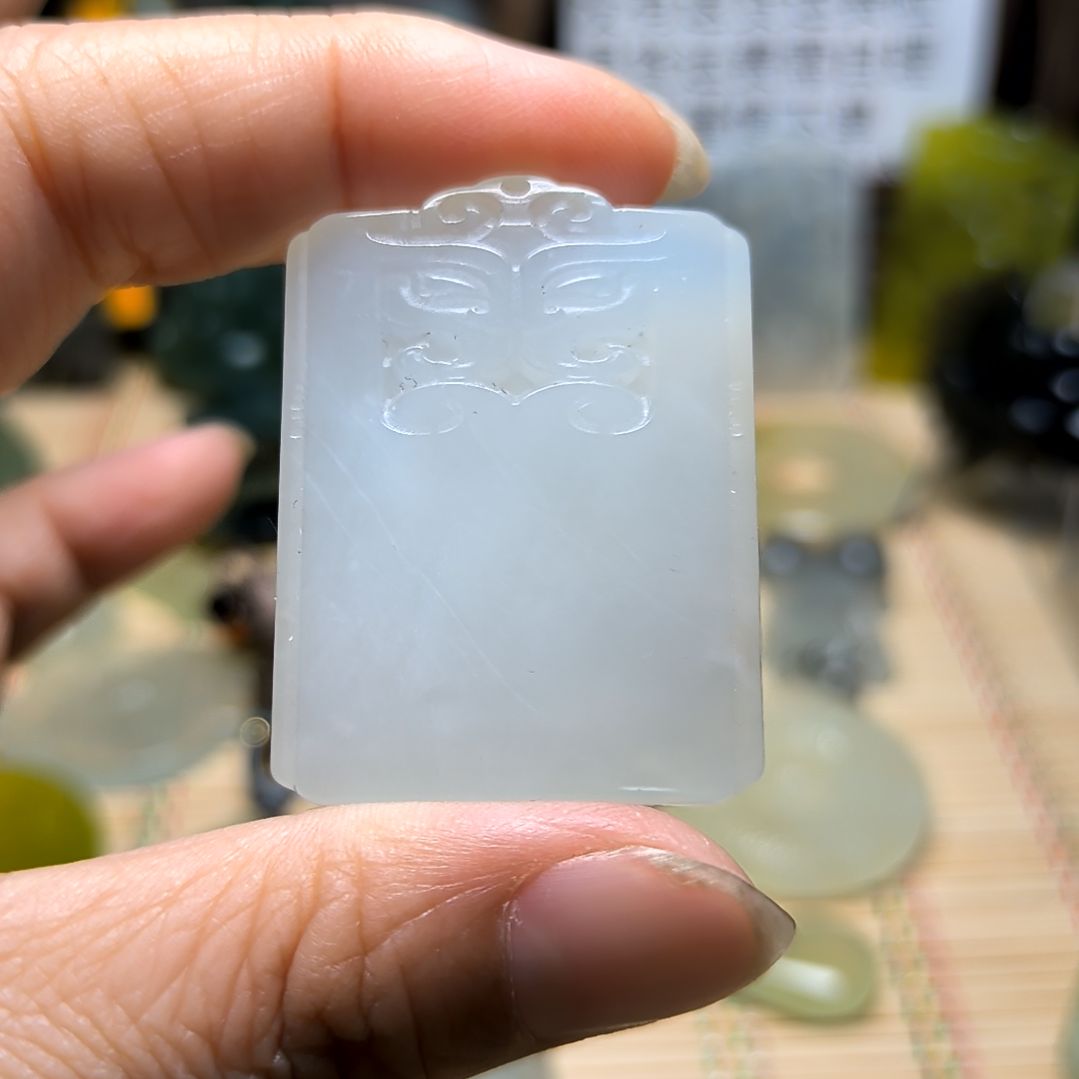 蛇纹石玉合金颈饰