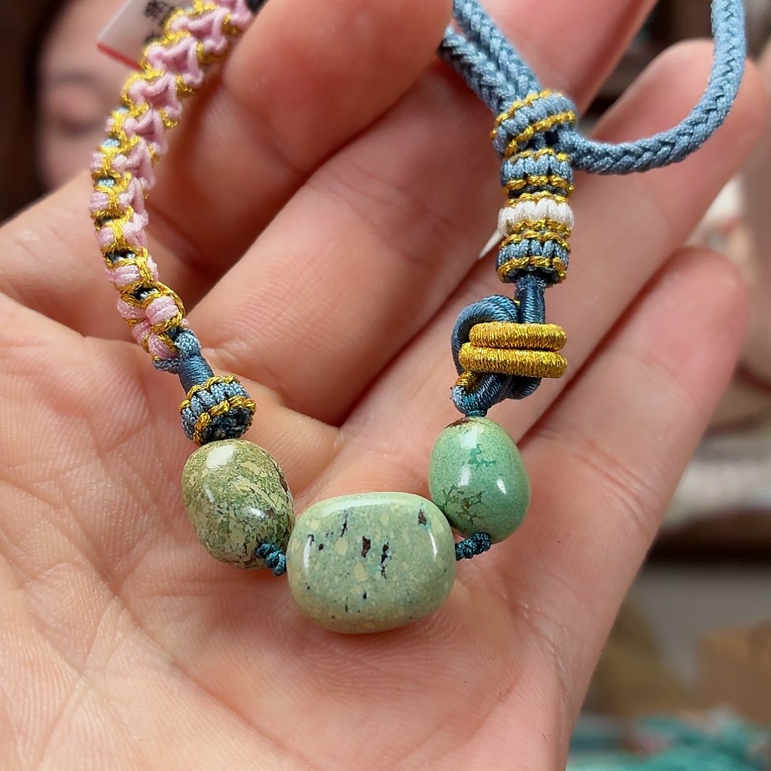 未镶嵌绿松石珠宝奇石