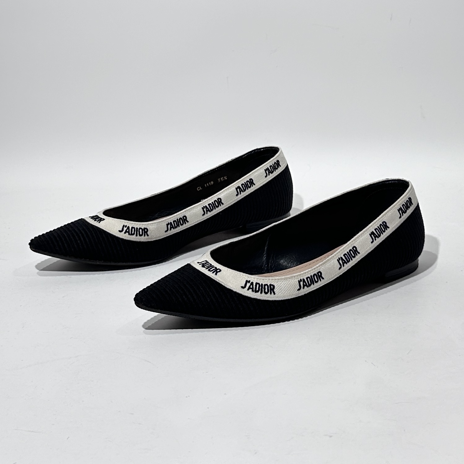 95新 DIOR/迪奥 35.5码尖头时尚平底鞋低跟女鞋/ML01937