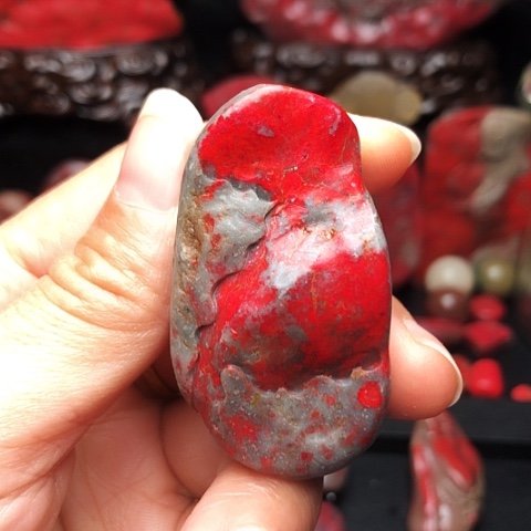 昌化鸡血石昌化鸡血石原石