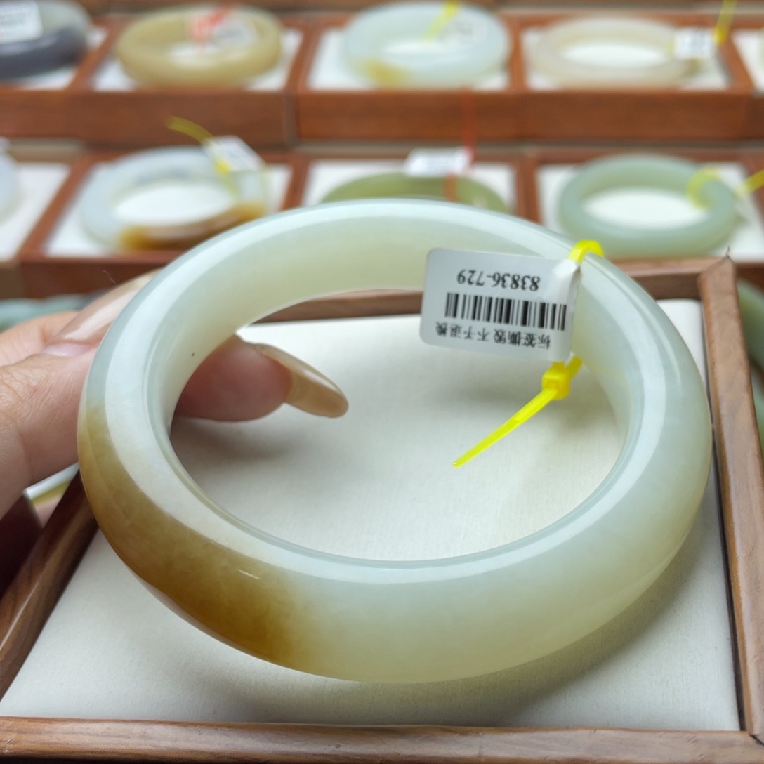 【闪购商品】和田玉手镯未镶嵌小*6061