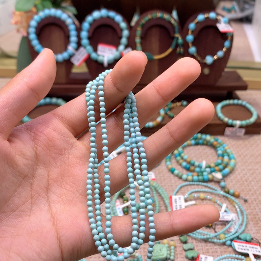 绿松石配饰未镶嵌