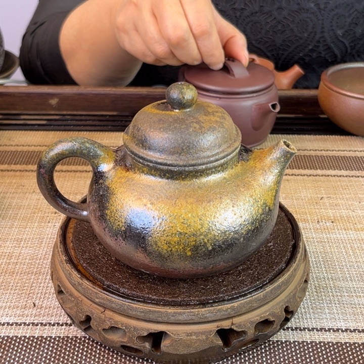 紫砂茶壶底槽清柴烧260cc