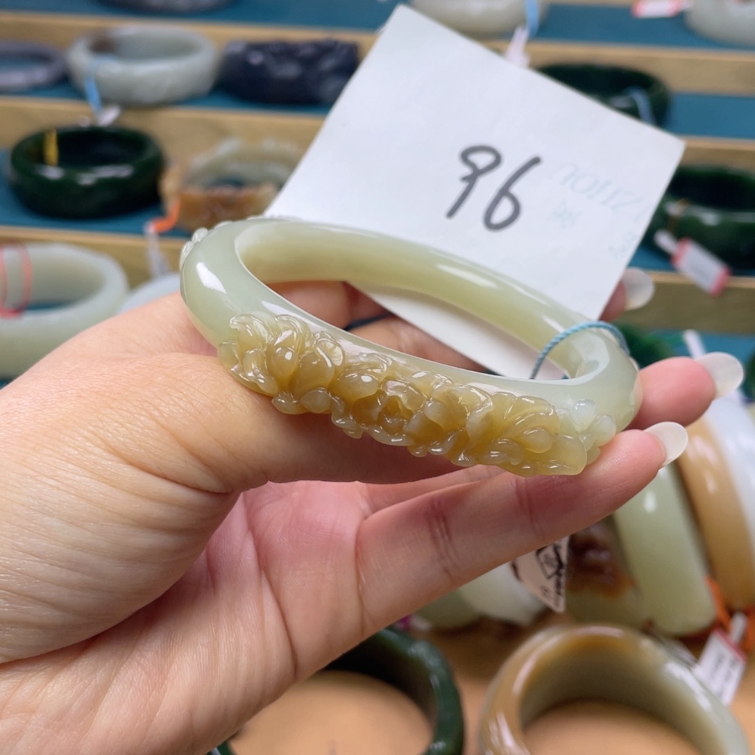 未镶嵌手镯和田玉圈口63