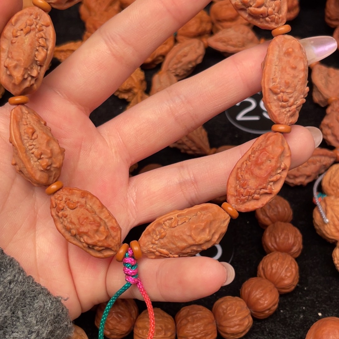 满***火文玩核桃吊坠麒麟