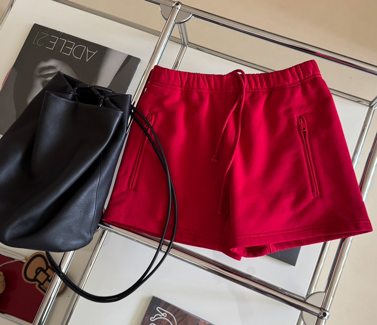 【米果精选】INS风常规 纯色厚款成人夏季短裤红色宽松抽绳百搭