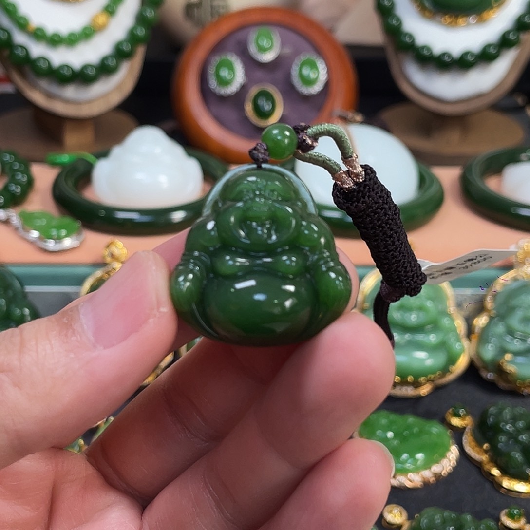 和田玉（碧玉）未镶嵌颈饰30mm