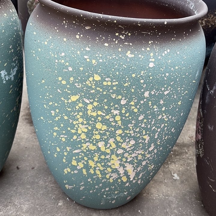 红陶绿泼墨口径26高度40