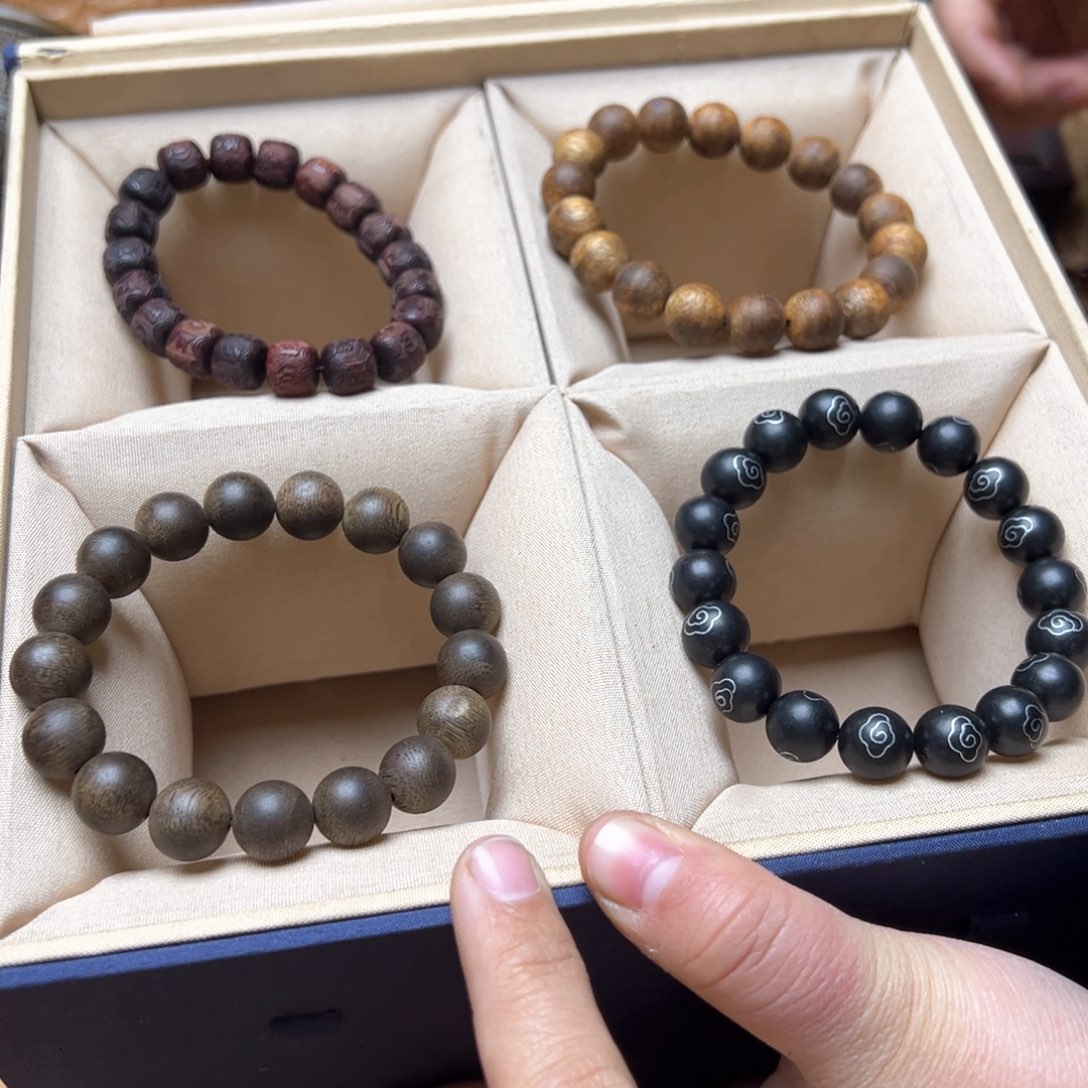 滴血莲花菩提吊坠