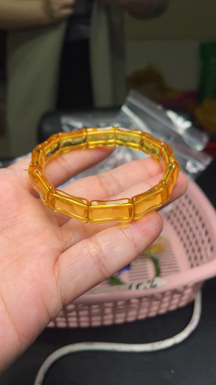 b 782  黄晶竹节手牌