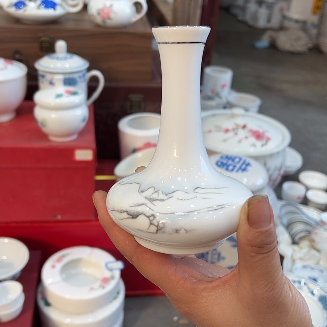 醴陵瓷供货基地炸福利花插