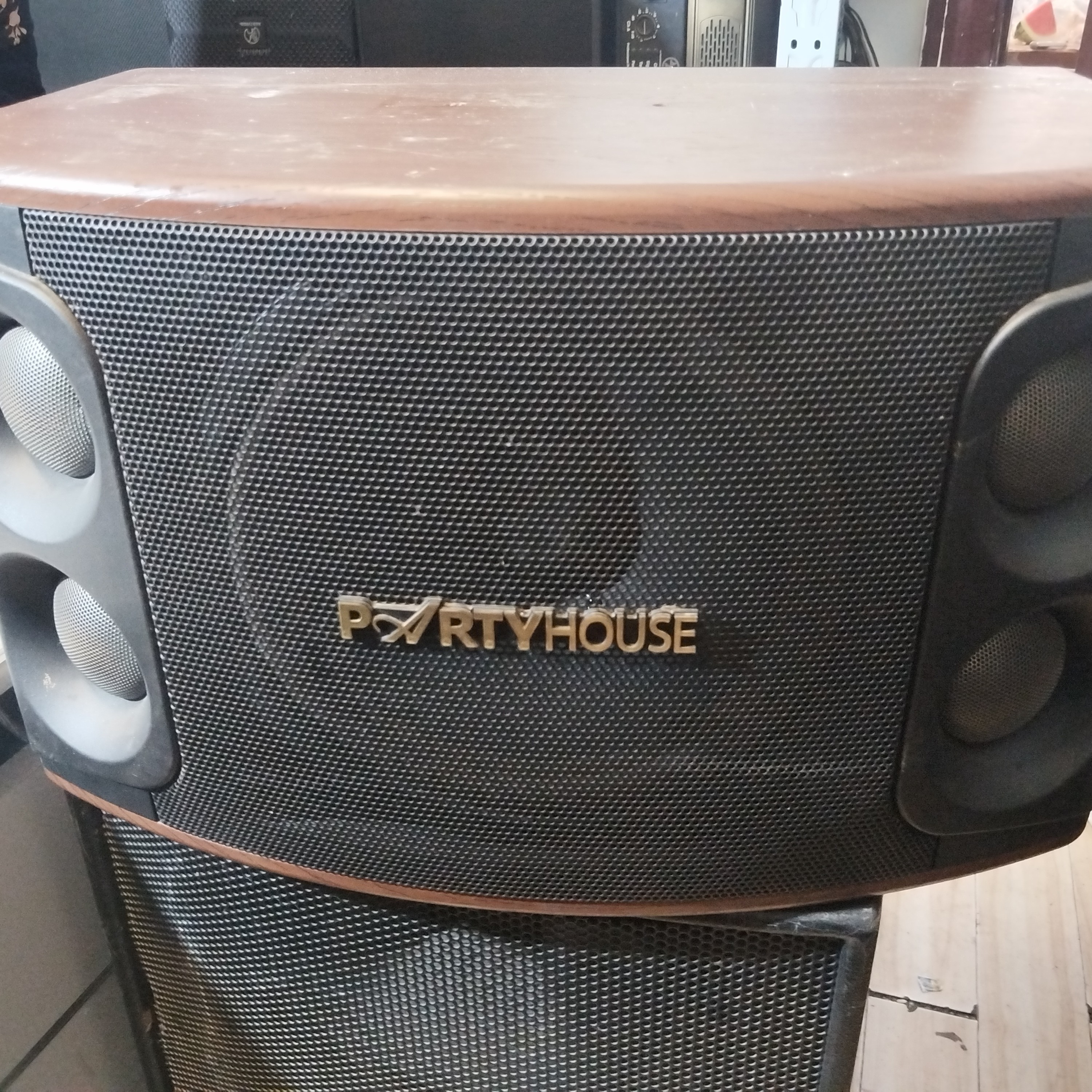 8新  派对屋12寸卡包一对，不包邮费，不支持七天无理由退货