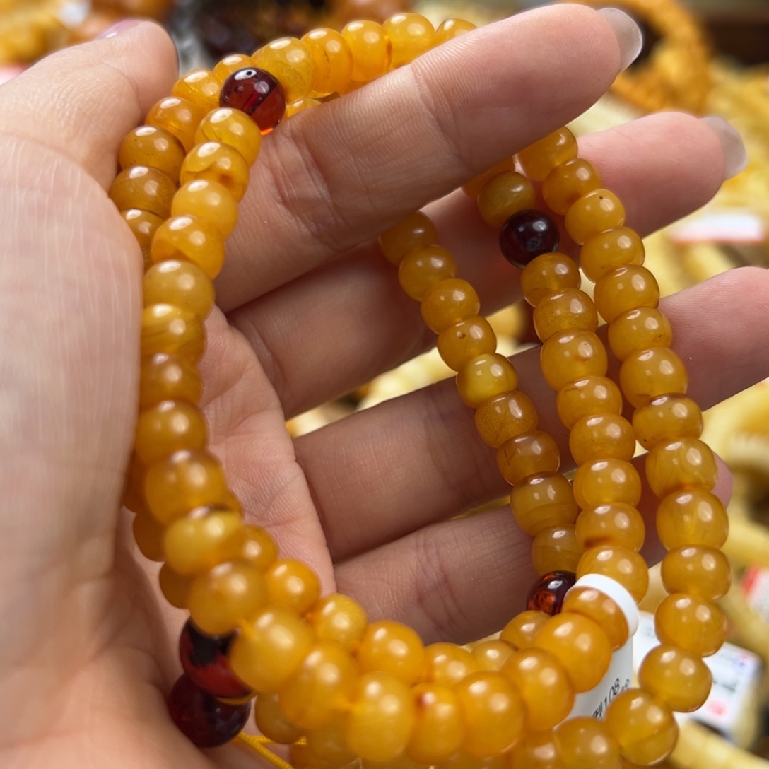 未镶嵌琥珀珠宝奇石