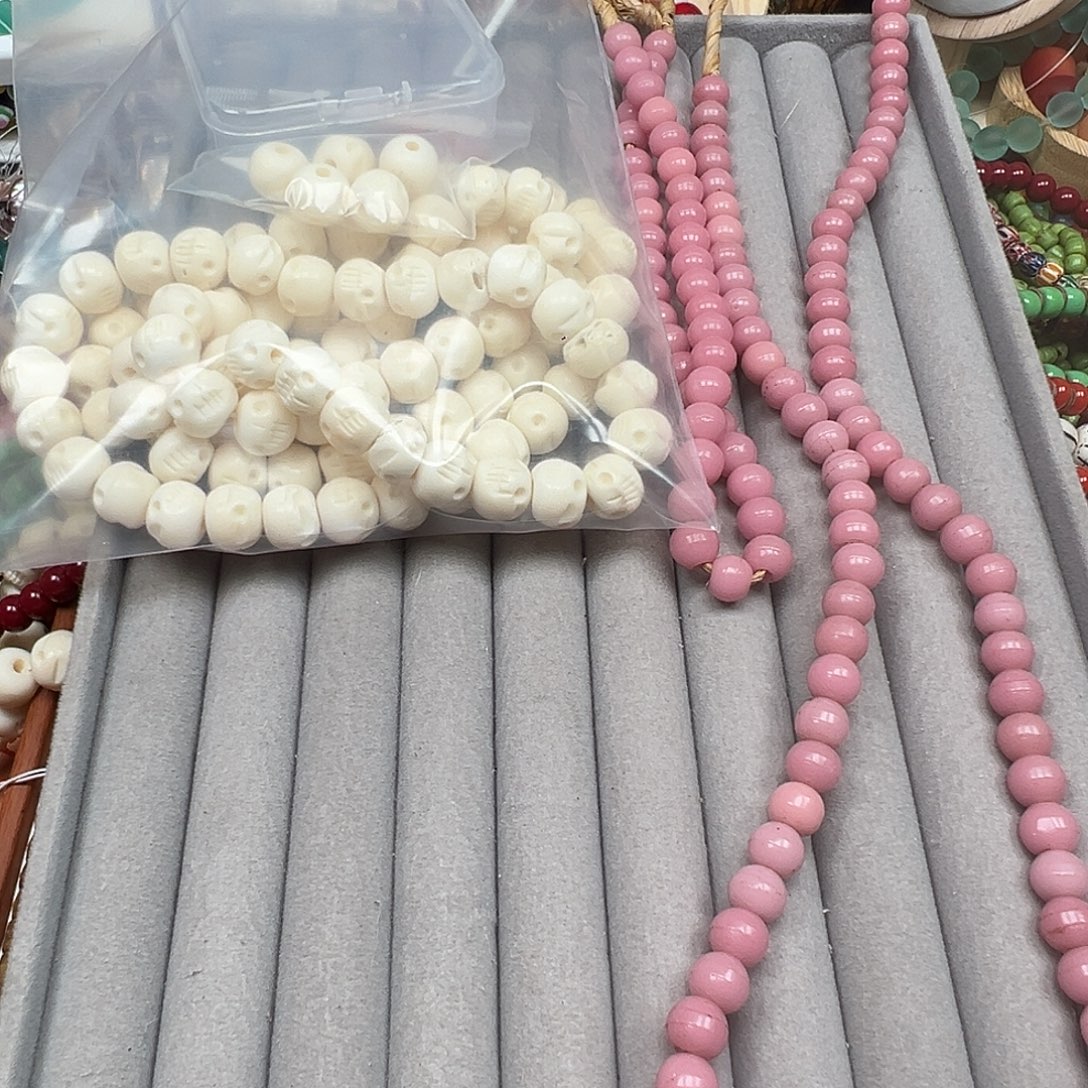 C***c琉璃非金属Cc的琉璃花珠