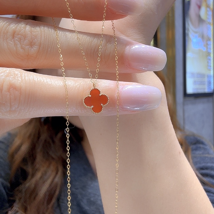 玛瑙/玉髓项链18K金镶嵌小草