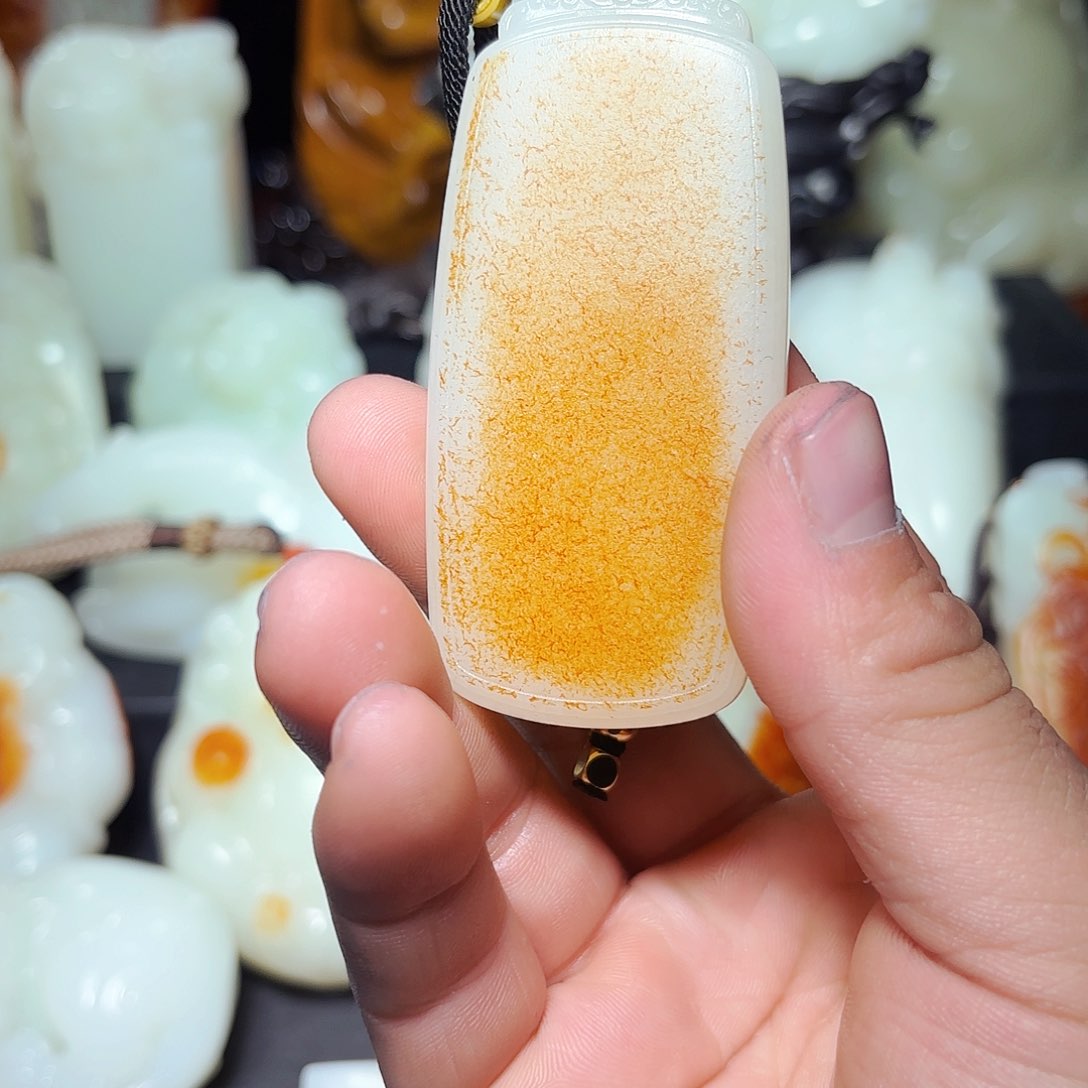 和田玉颈饰未镶嵌心****0