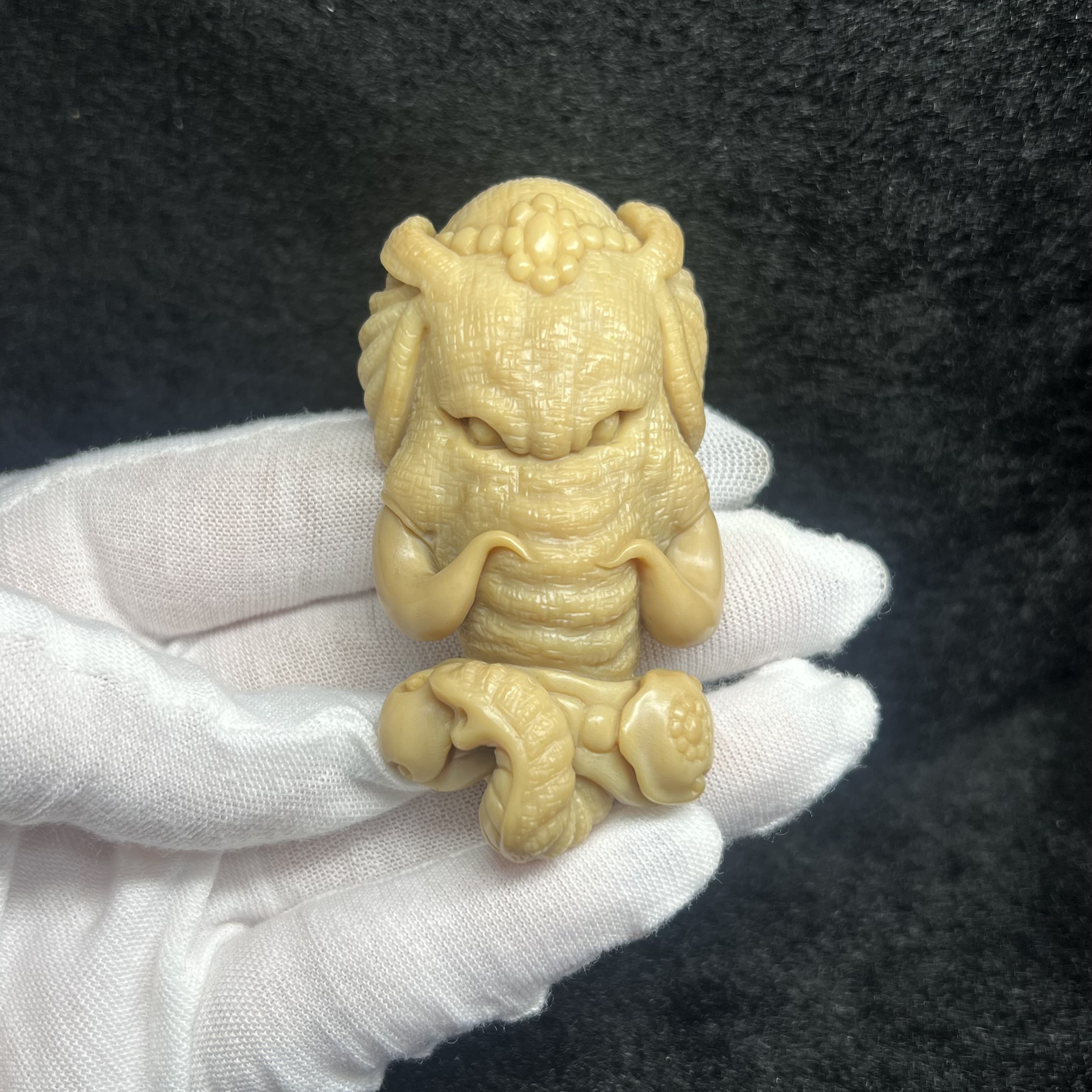 A0057咖料象神猛犸牙工艺品