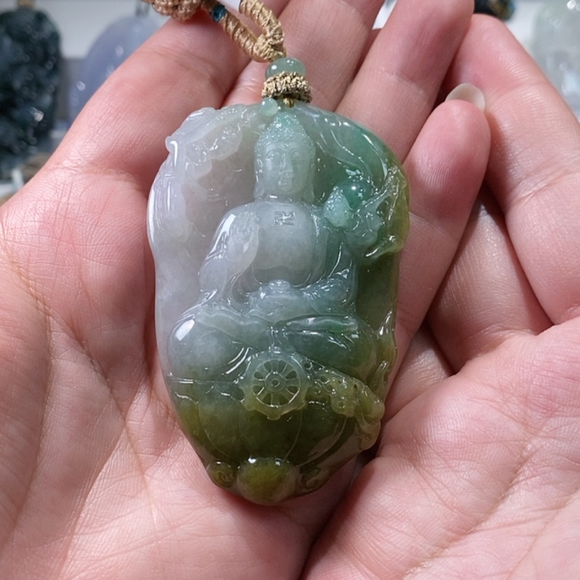 【闪购商品】翡翠颈饰未镶嵌花*。