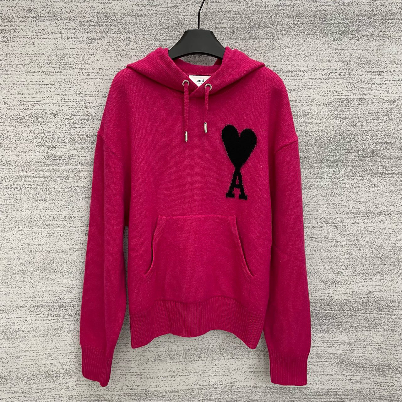 99新  大爱心黑标100%羊毛连帽毛衣 火龙果色/尺码M/98新  