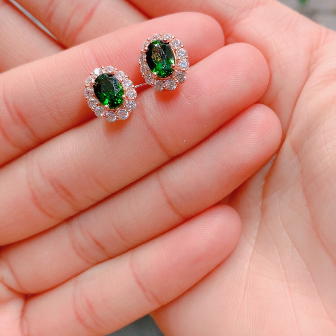 耳钉透辉石银S925镶嵌