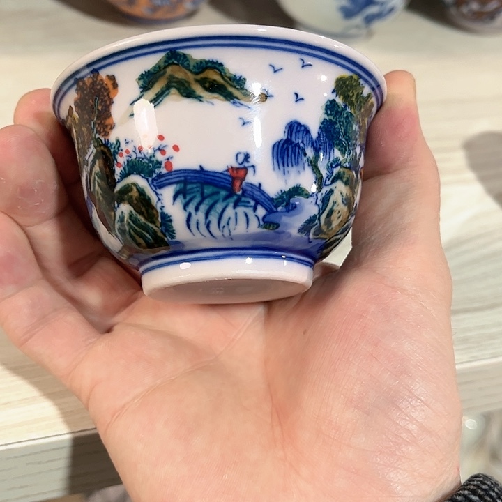 瓷片景德镇陶瓷杯子。红。