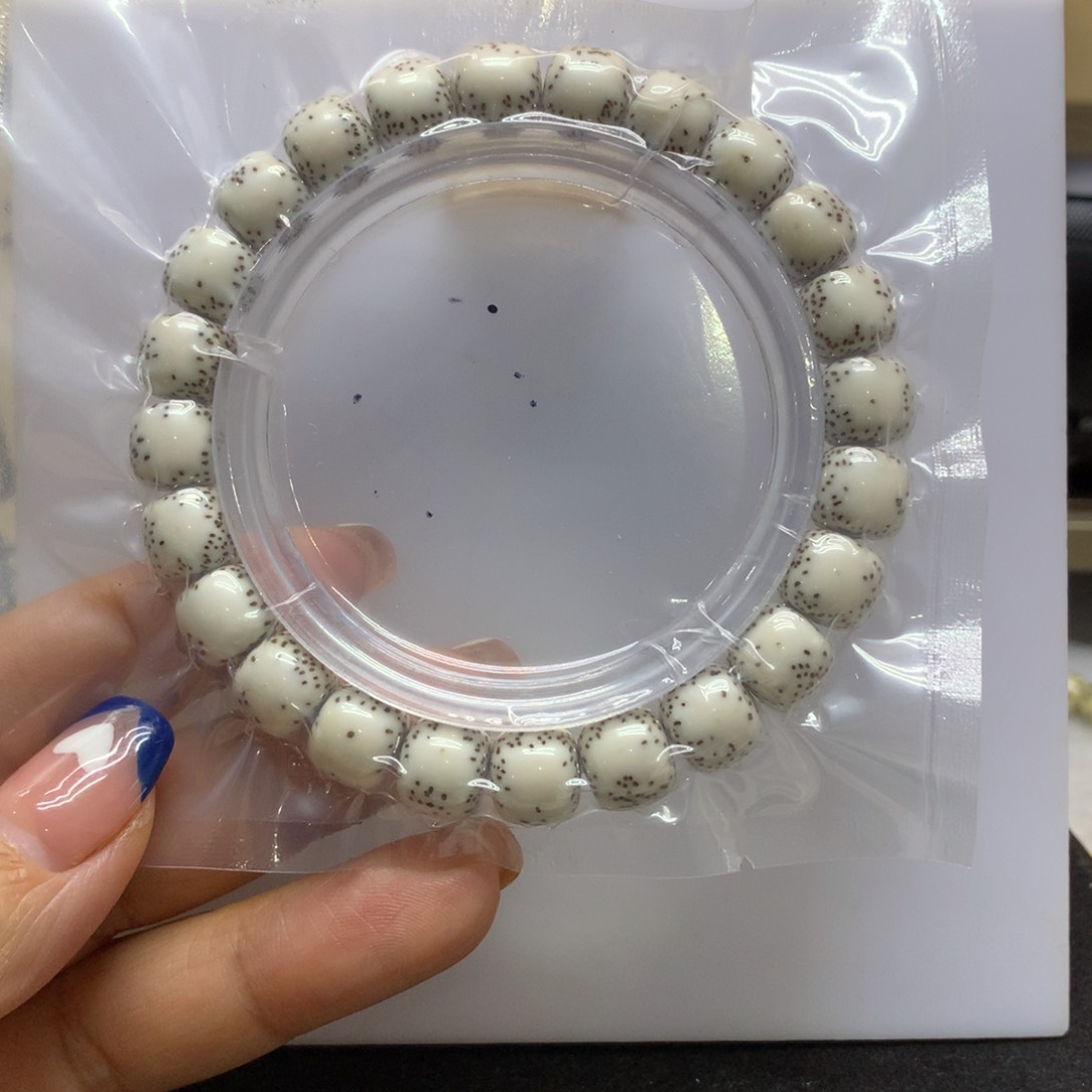 星月菩提手串偆*颜壹卡10