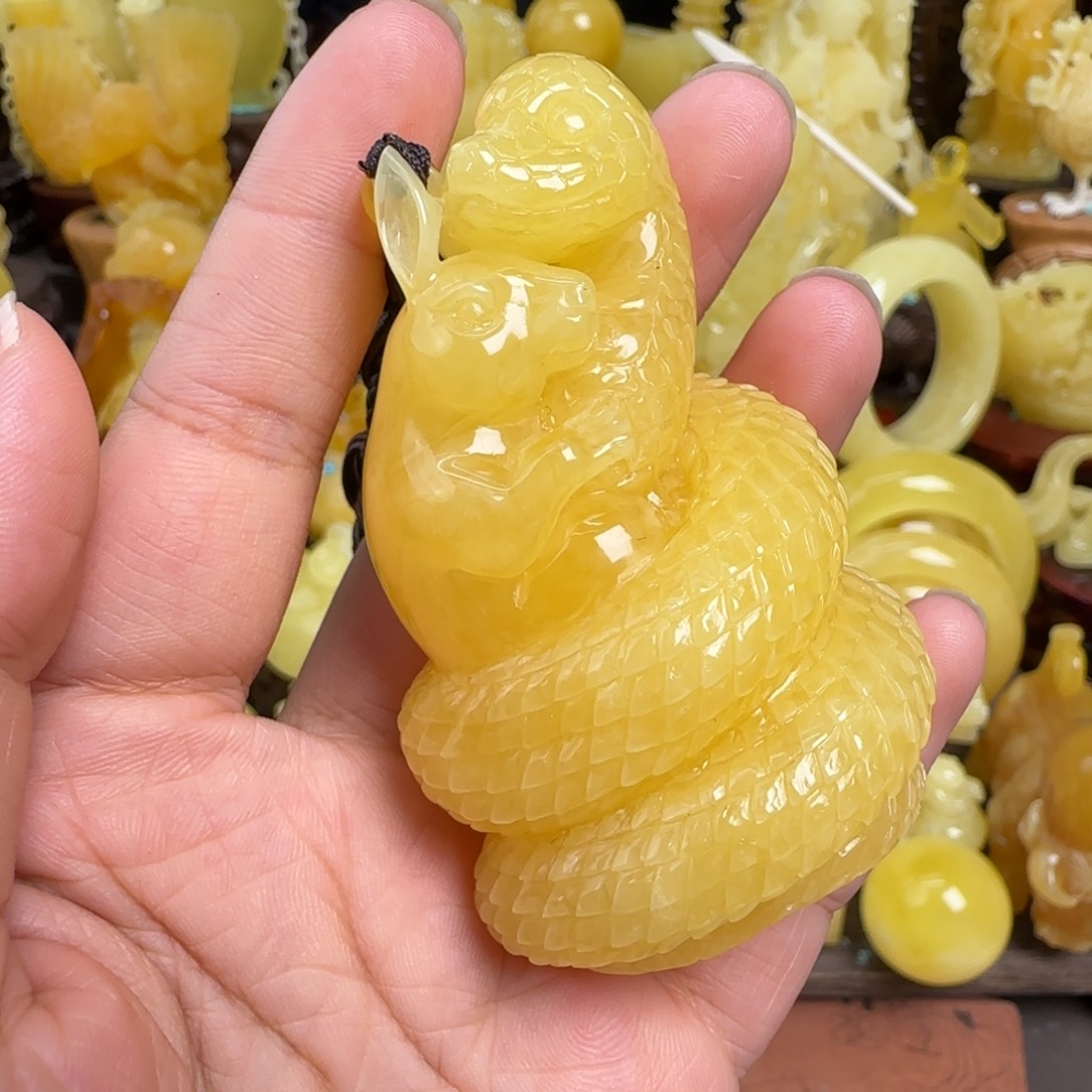 蜜蜡未镶嵌珠宝奇石