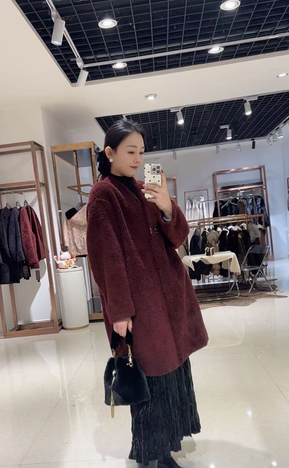 新疆包邮长款女款休闲真皮女士西班牙皮毛一体外套8110直播同价