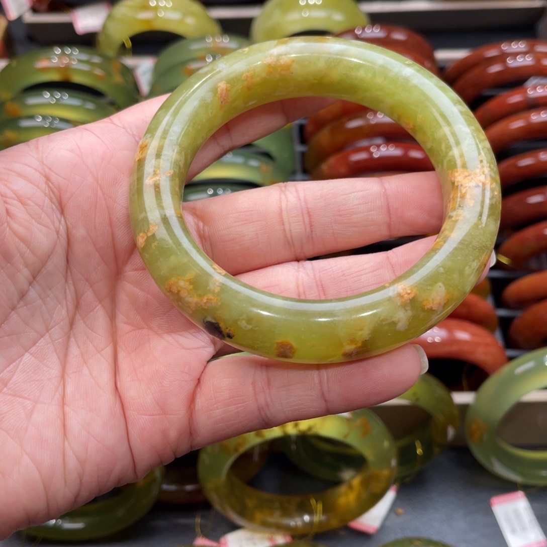 未镶嵌蛇纹石玉手镯