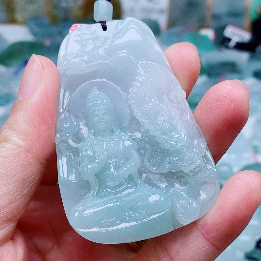 s****翡翠未镶嵌颈饰天然缅甸A货翡翠大势至