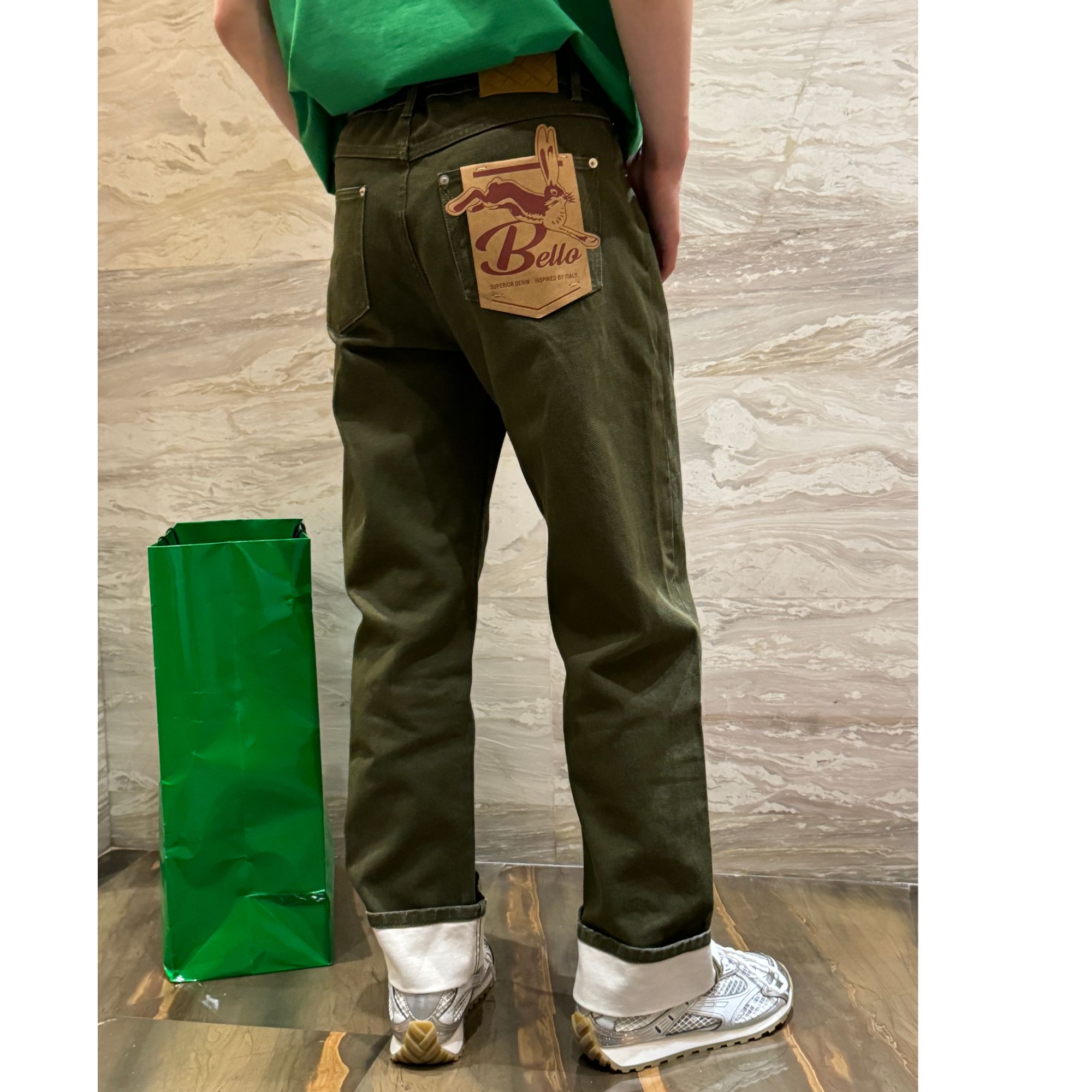 Eicalonce·意卡伦萨 25·SS重磅纯棉撞色翻边直筒牛仔裤KM61189