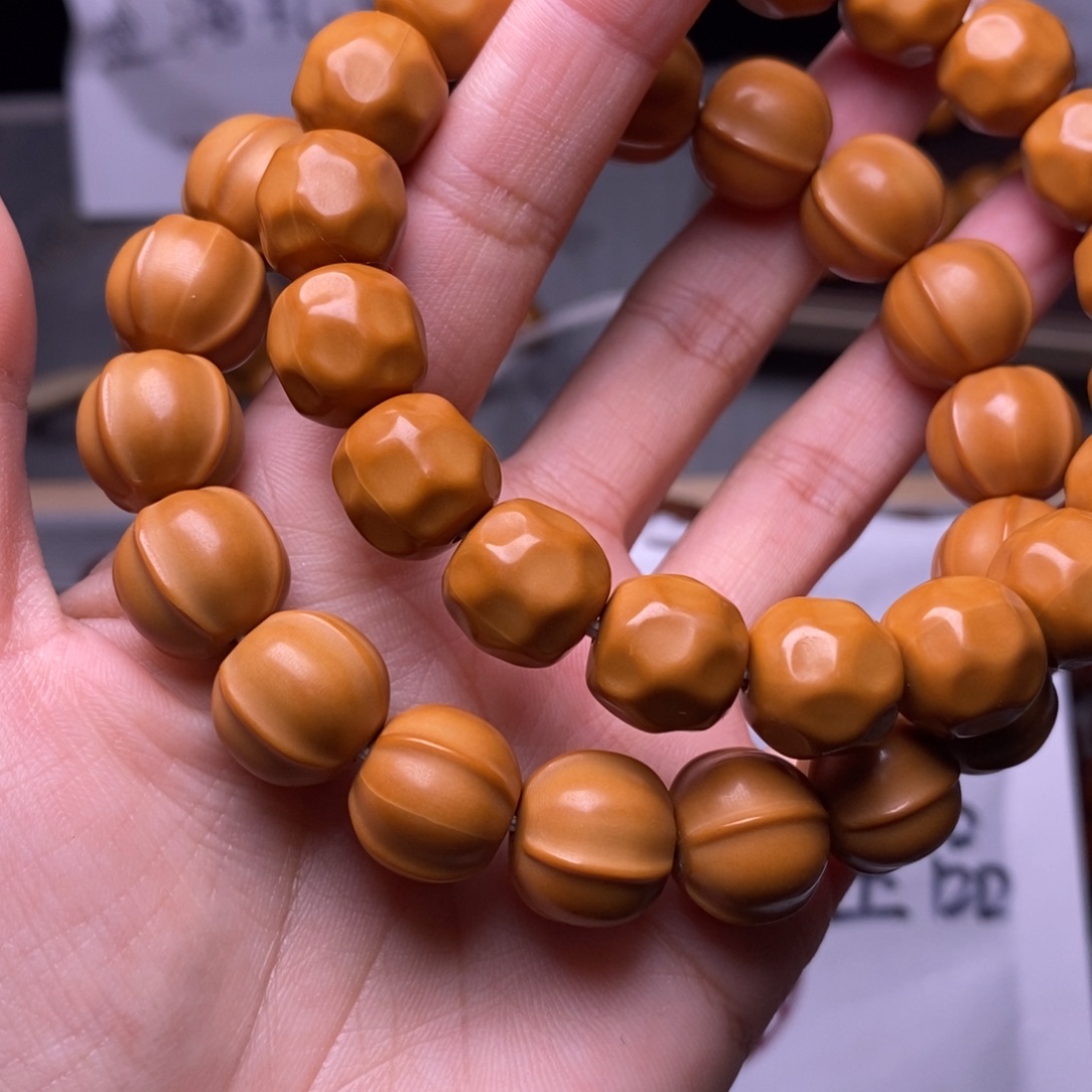 乾***图文玩核桃手串奶酪鲨鱼