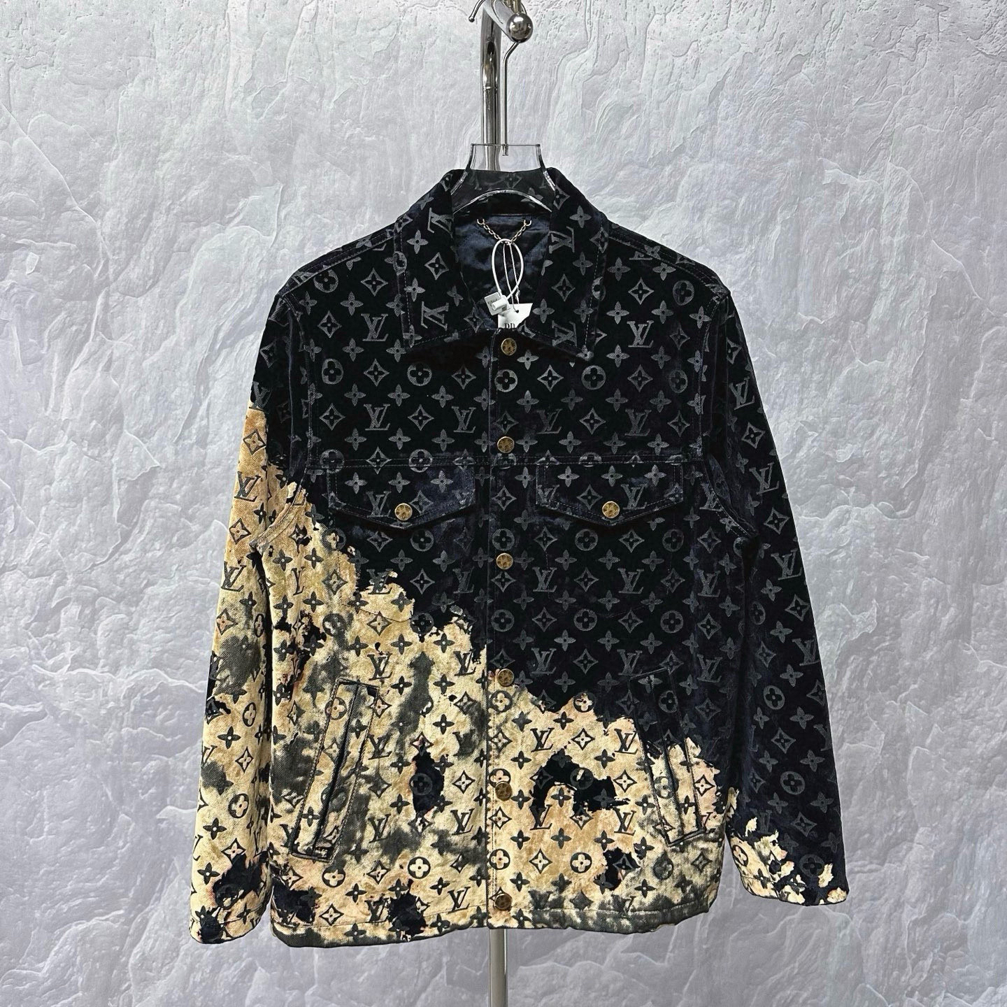 未使用 LouisVuitton/路易威登 SS24 火烧云牛仔外套46码J01529