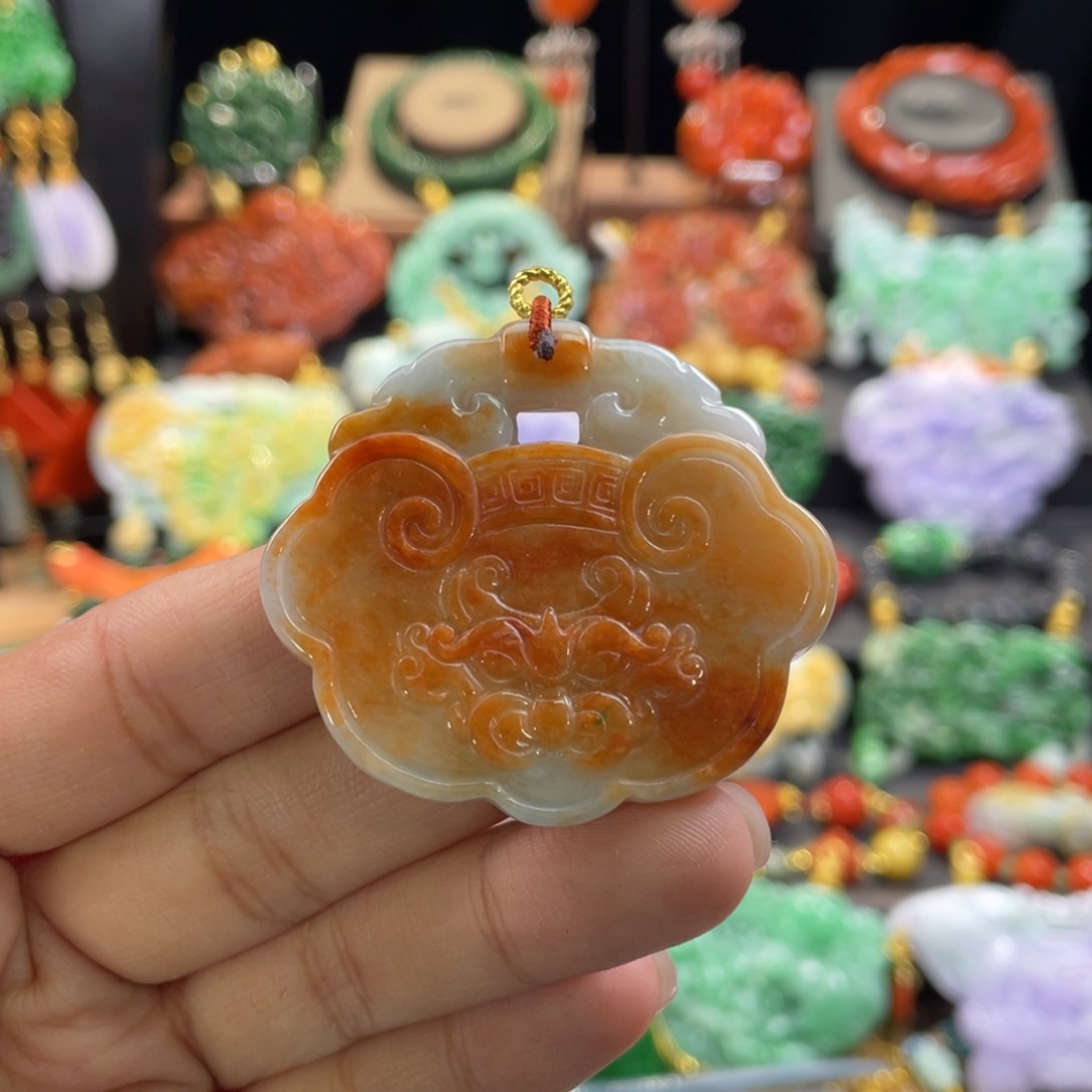 翡翠颈饰未镶嵌代编织